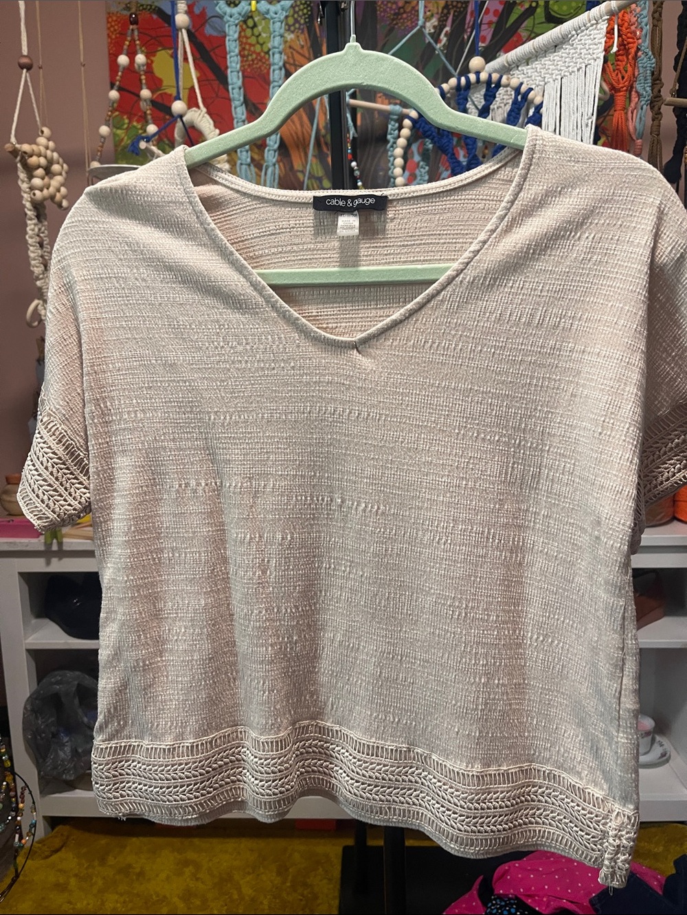 Cable & Gauge Cream Textured V-Neck Knit Tunic